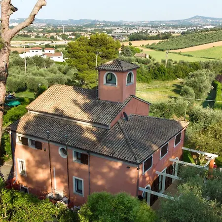 Villa Rossa 12, Emma *